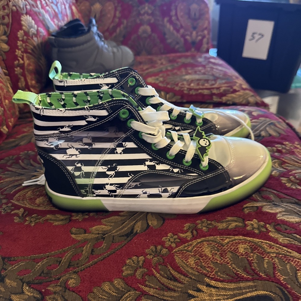 Womens BEETLEJUICE High Top Sneakers Shoes Runs Large Size 9.5